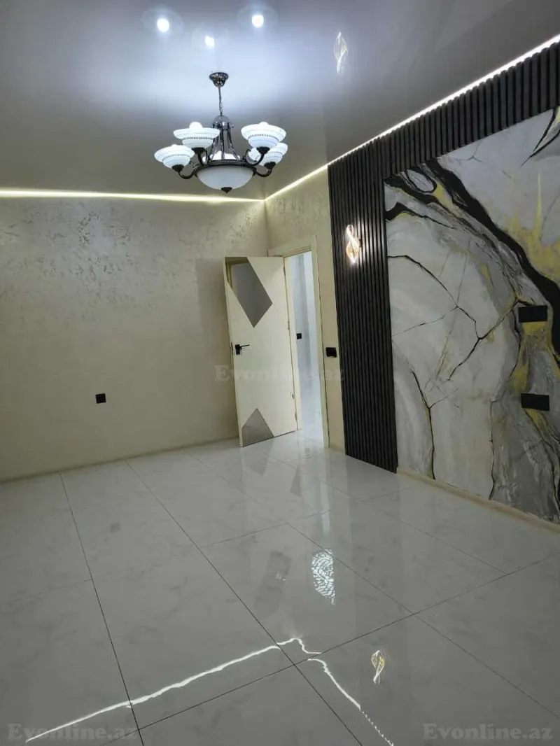 Satılır 2 otaqlı Mənzil Köhnə tikili 65 m² Bakıxanov - şəkil 3