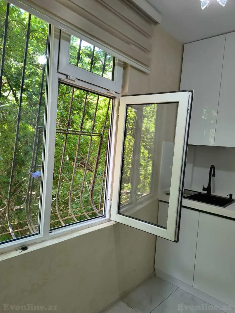 Satılır 2 otaqlı Mənzil Köhnə tikili 65 m² Bakıxanov - şəkil 11