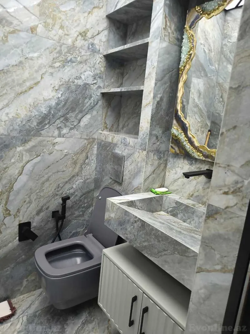 Satılır 2 otaqlı Mənzil Köhnə tikili 65 m² Bakıxanov - şəkil 13