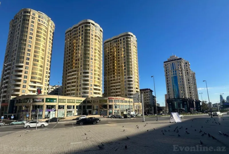 Satılır 3 otaqlı Mənzil Yeni tikili 174 m² Nizami m.
