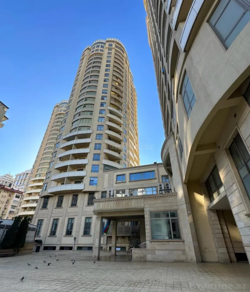 Satılır 3 otaqlı Mənzil Yeni tikili 174 m² Nizami m. - şəkil 2