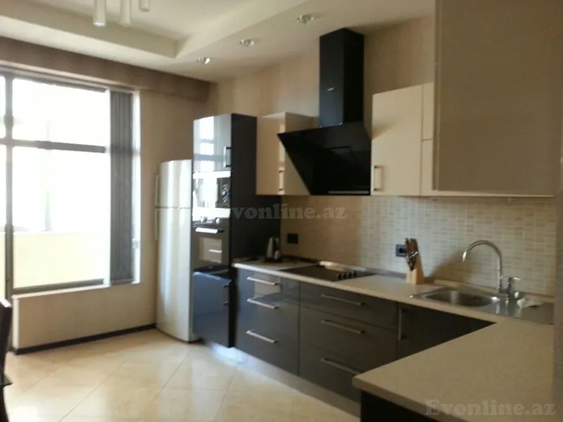 Satılır 3 otaqlı Mənzil Yeni tikili 174 m² Nizami m. - şəkil 15