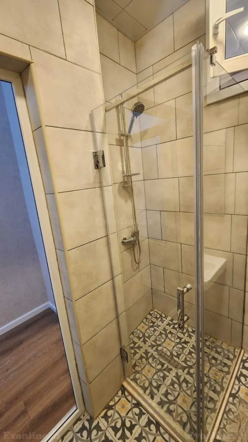 Satılır 2 otaqlı Mənzil Köhnə tikili 55 m² Səbail r. - şəkil 16