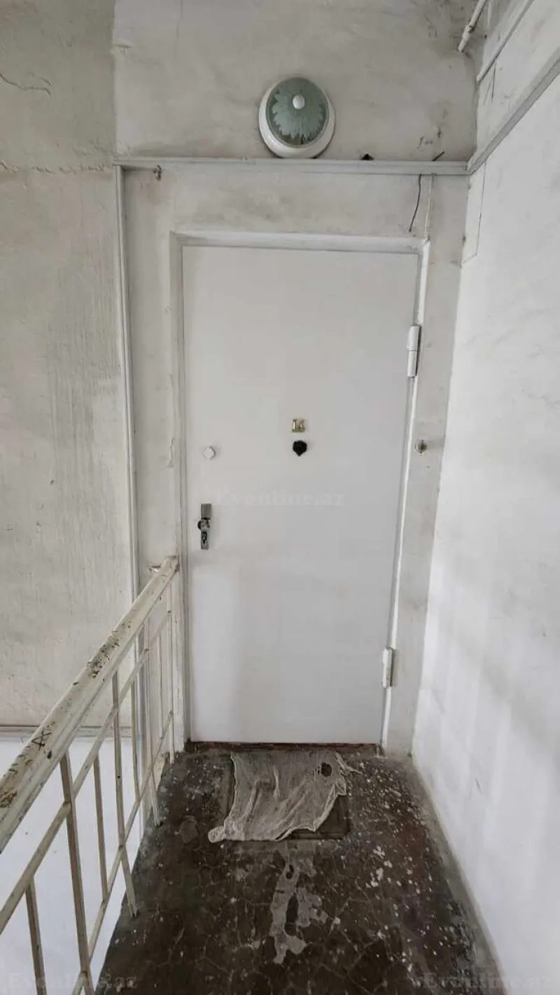 Satılır 2 otaqlı Mənzil Köhnə tikili 55 m² Səbail r. - şəkil 17