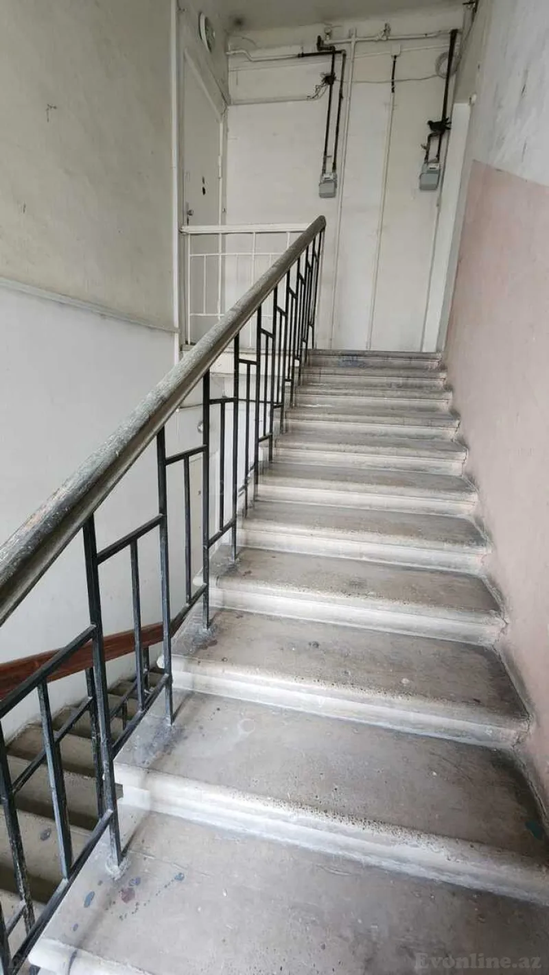 Satılır 2 otaqlı Mənzil Köhnə tikili 55 m² Səbail r. - şəkil 20