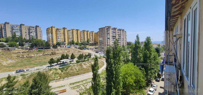 Satılır 4 otaqlı Mənzil Köhnə tikili 110 m² Günəşli - şəkil 2