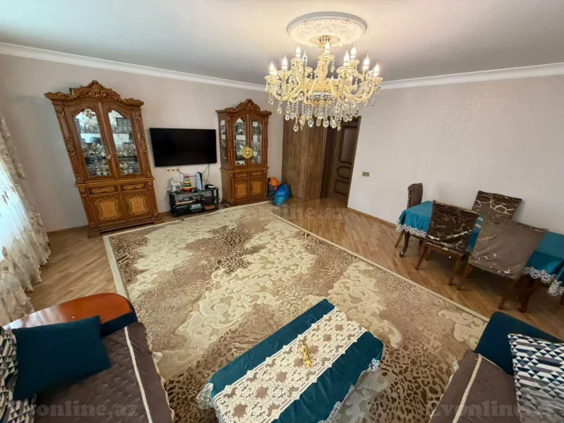 Satılır 4 otaqlı Mənzil Köhnə tikili 90 m² Sumqayıt