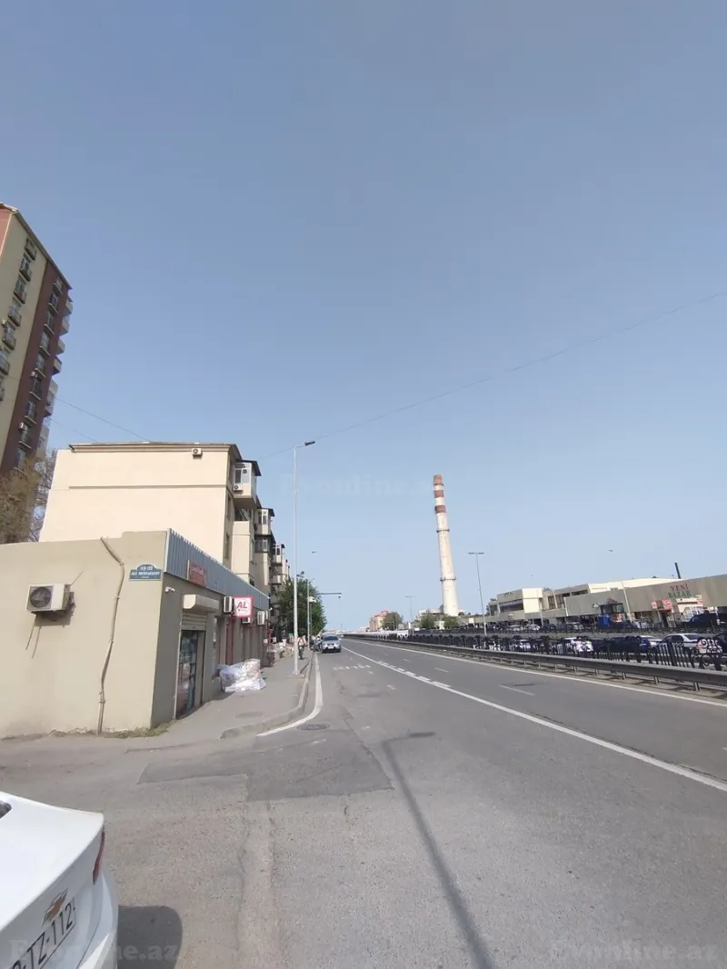 Satılır 2 otaqlı Mənzil Köhnə tikili 50 m² 8 Noyabr m. - şəkil 3