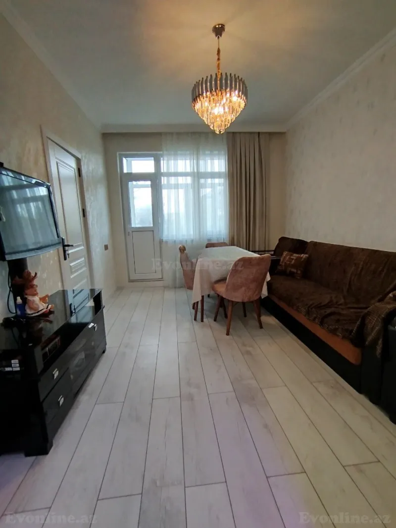 Satılır 2 otaqlı Mənzil Köhnə tikili 50 m² 8 Noyabr m. - şəkil 4