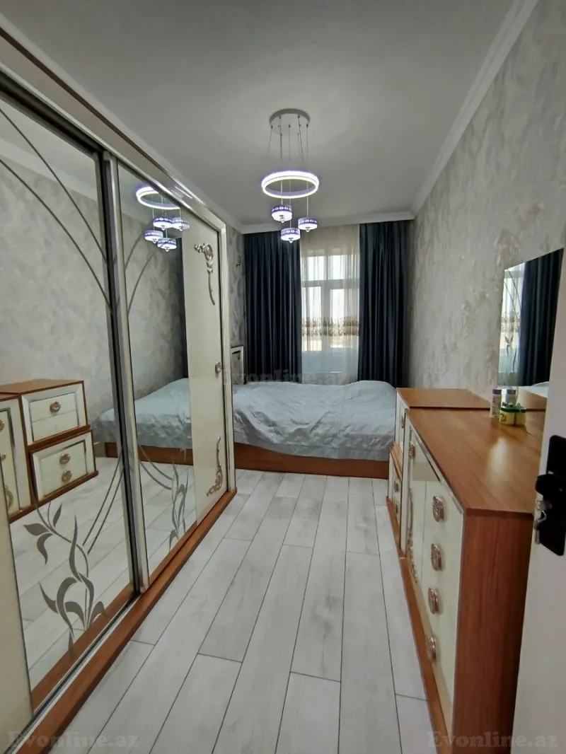 Satılır 2 otaqlı Mənzil Köhnə tikili 50 m² 8 Noyabr m. - şəkil 12