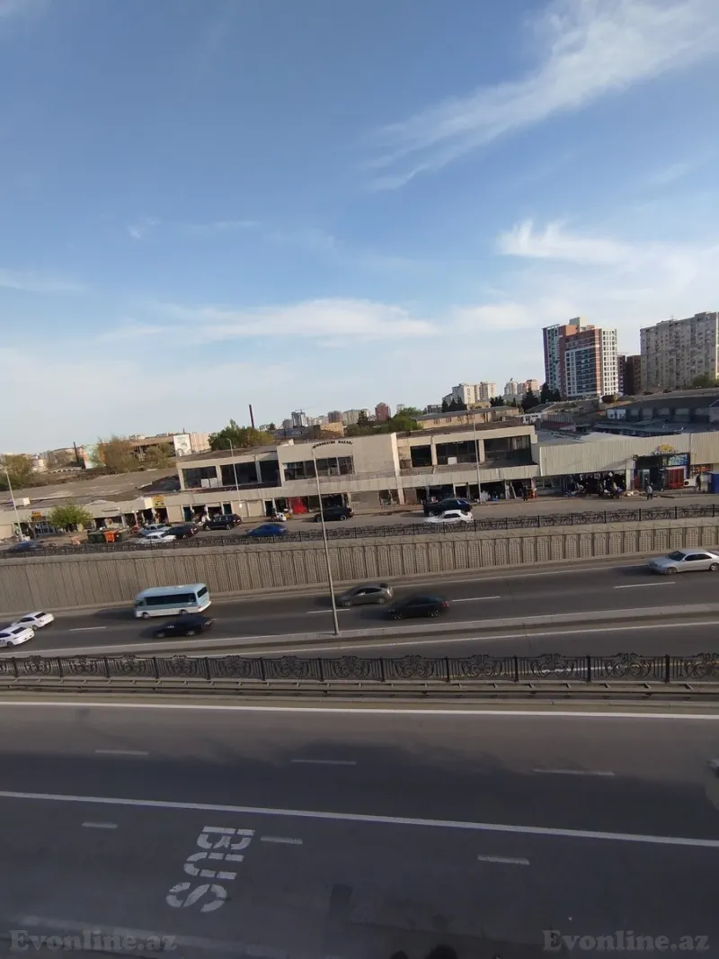 Satılır 2 otaqlı Mənzil Köhnə tikili 50 m² 8 Noyabr m. - şəkil 17