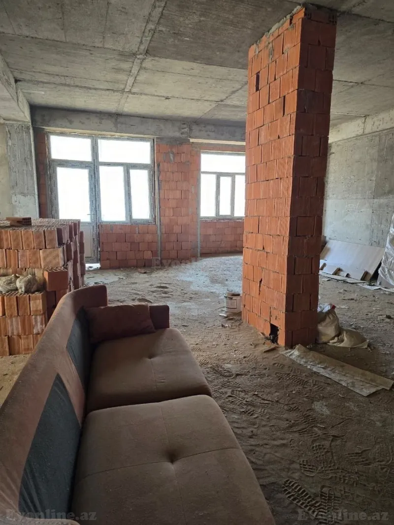 Satılır 3 otaqlı Mənzil Yeni tikili 111 m² Elmlər Akademiyası m. - şəkil 2