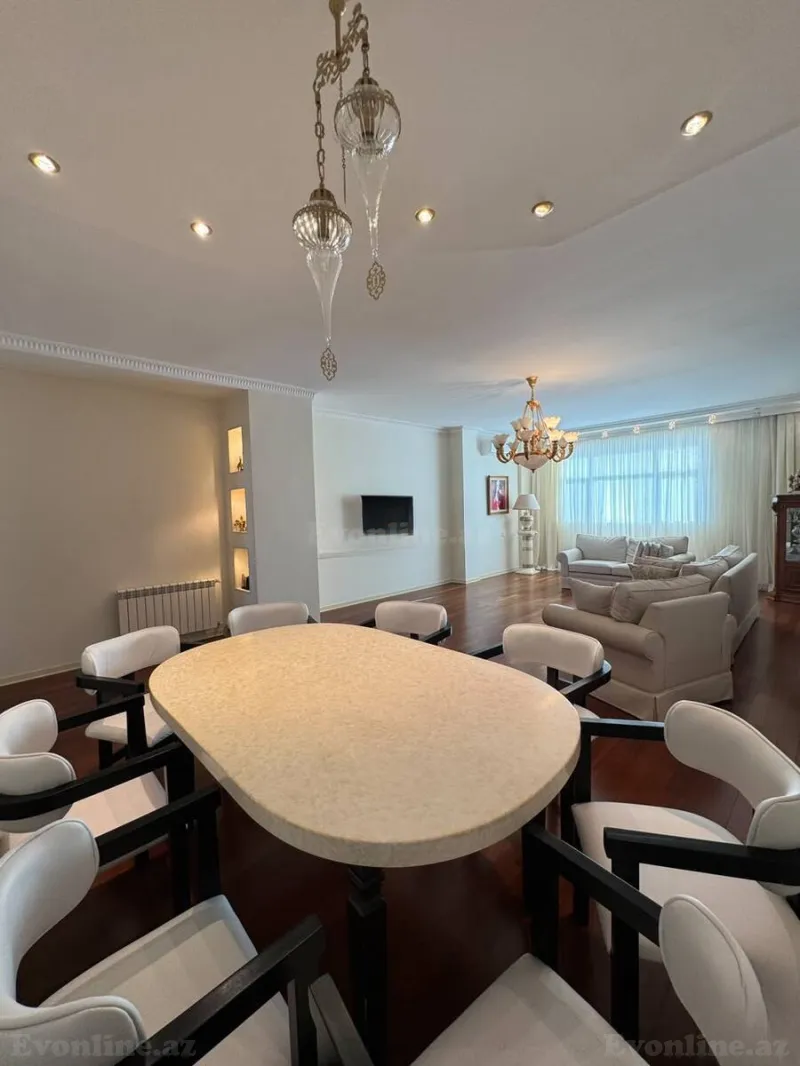 Satılır 5 otaqlı Mənzil Yeni tikili 350 m² 8 Noyabr m. - şəkil 2
