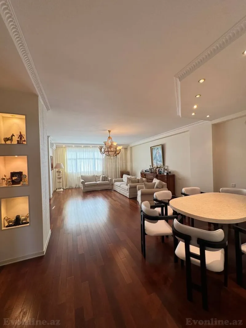 Satılır 5 otaqlı Mənzil Yeni tikili 350 m² 8 Noyabr m. - şəkil 8