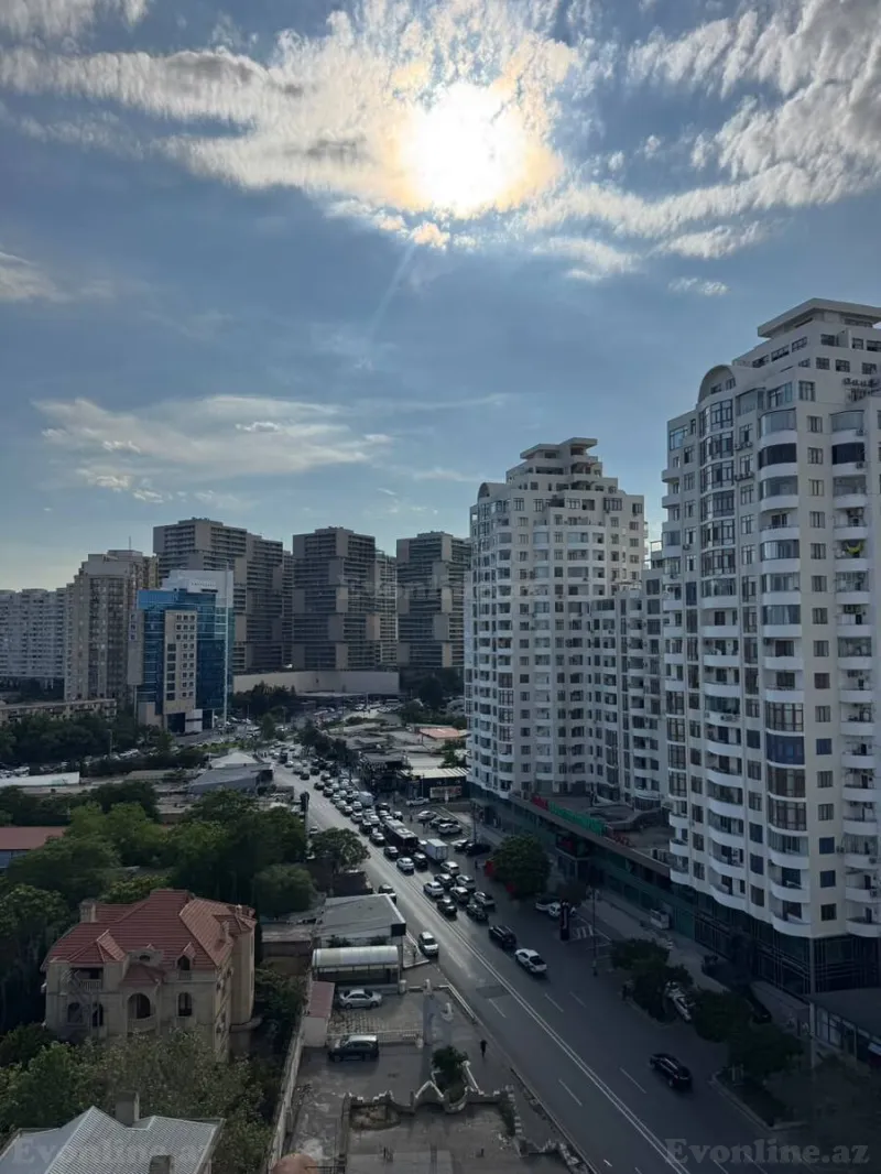 Satılır 5 otaqlı Mənzil Yeni tikili 350 m² 8 Noyabr m. - şəkil 13