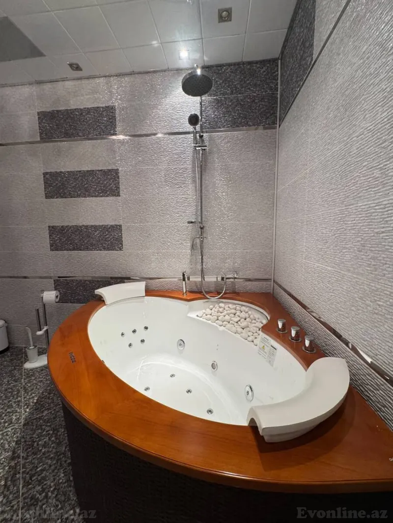 Satılır 5 otaqlı Mənzil Yeni tikili 350 m² 8 Noyabr m. - şəkil 24