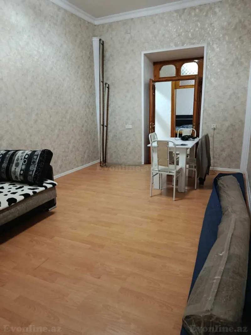 Satılır 2 otaqlı Mənzil Köhnə tikili 65 m² Sabunçu