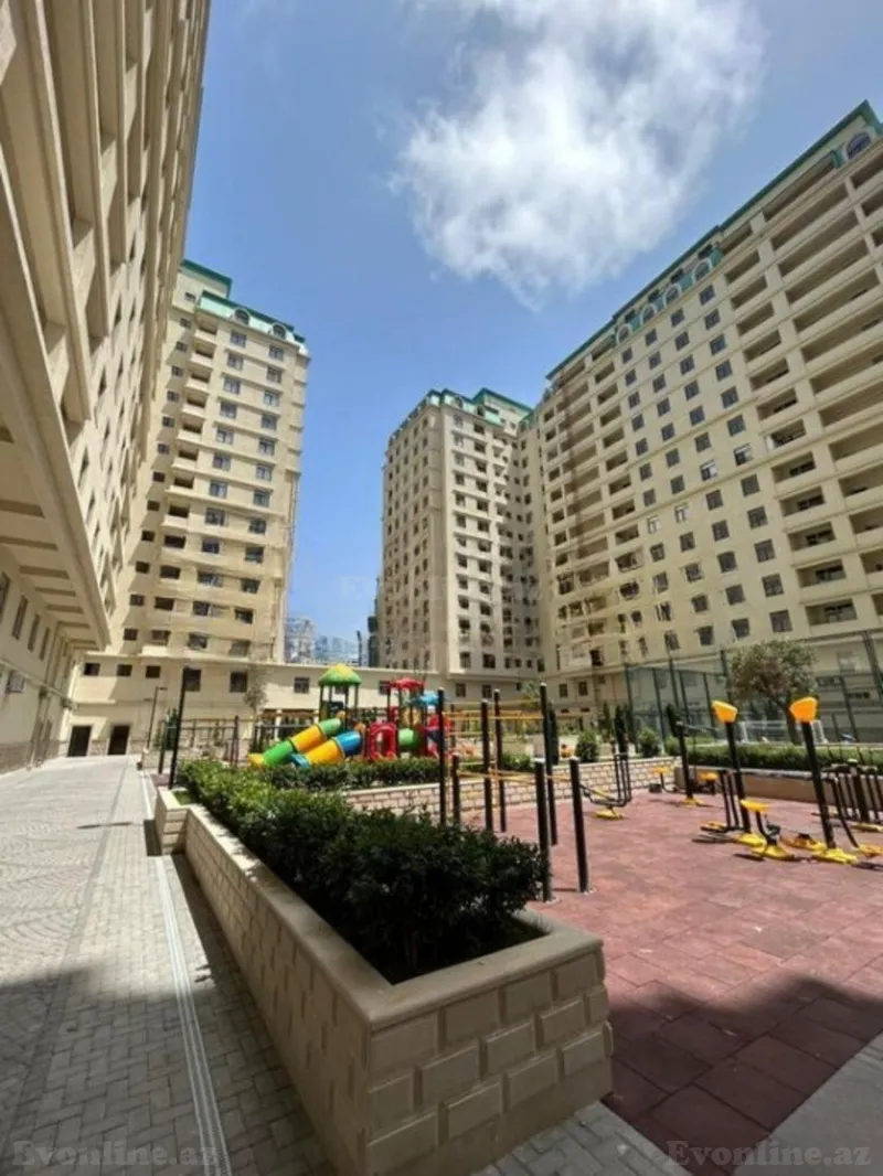 Satılır 3 otaqlı Mənzil Yeni tikili 145 m² Nərimanov r. - şəkil 2