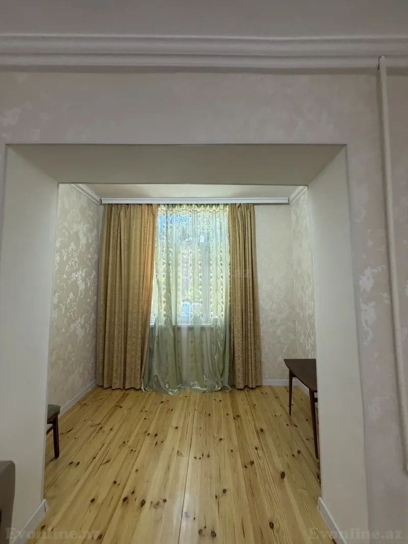 Satılır 2 otaqlı Mənzil Köhnə tikili 60 m² Xalqlar Dostluğu m. - şəkil 3