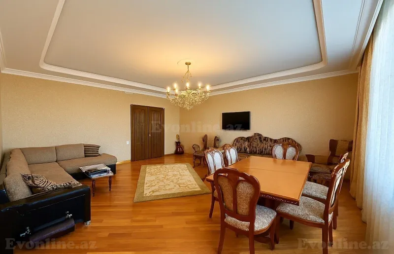 3 otaqlı Mənzil 135 m² Gənclik m. Satılır