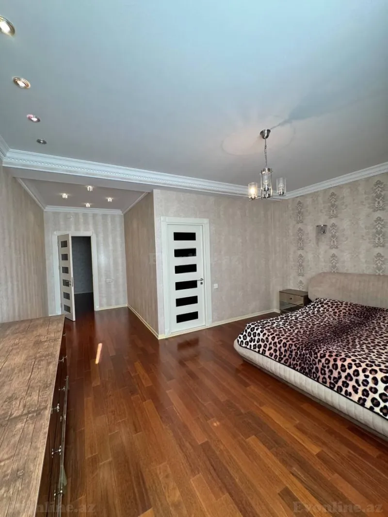 Satılır 5 otaqlı Mənzil Yeni tikili 350 m² 8 Noyabr m. - şəkil 21