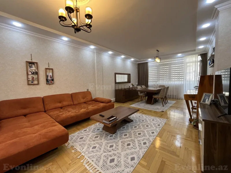 Satılır 2 otaqlı Mənzil Köhnə tikili 106 m² Xətai r. - şəkil 2