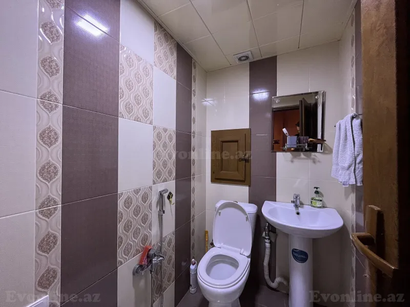 Satılır 2 otaqlı Mənzil Köhnə tikili 106 m² Xətai r. - şəkil 9