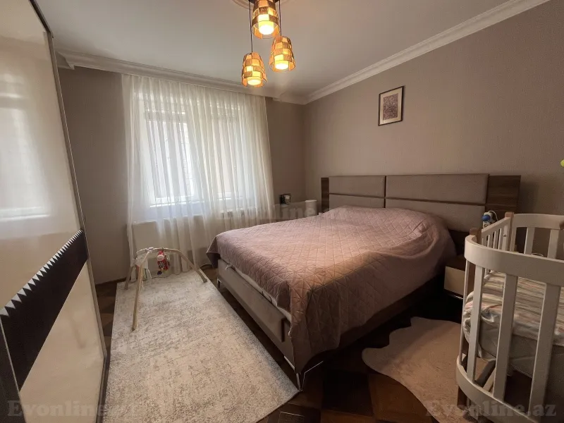 Satılır 2 otaqlı Mənzil Köhnə tikili 106 m² Xətai r. - şəkil 16