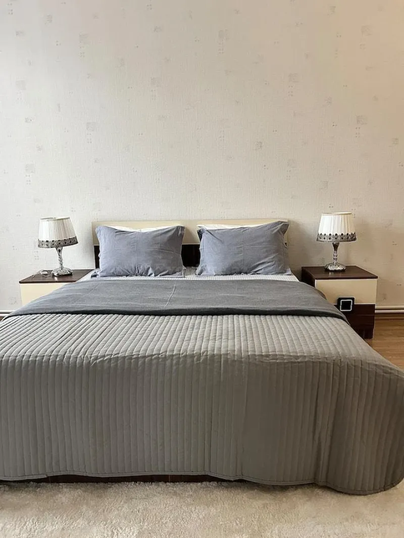 Kirayə verilir 2 otaqlı Mənzil Yeni tikili 80 m² Yasamal - şəkil 2