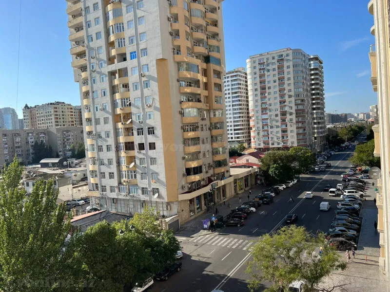 Satılır 3 otaqlı Mənzil Yeni tikili 150 m² Elmlər Akademiyası m. - şəkil 13