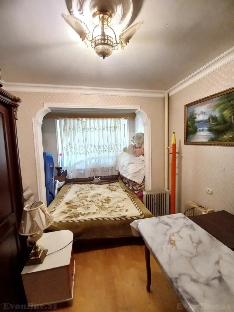 Satılır 4 otaqlı Mənzil Köhnə tikili 110 m² Xalqlar Dostluğu m. - şəkil 5