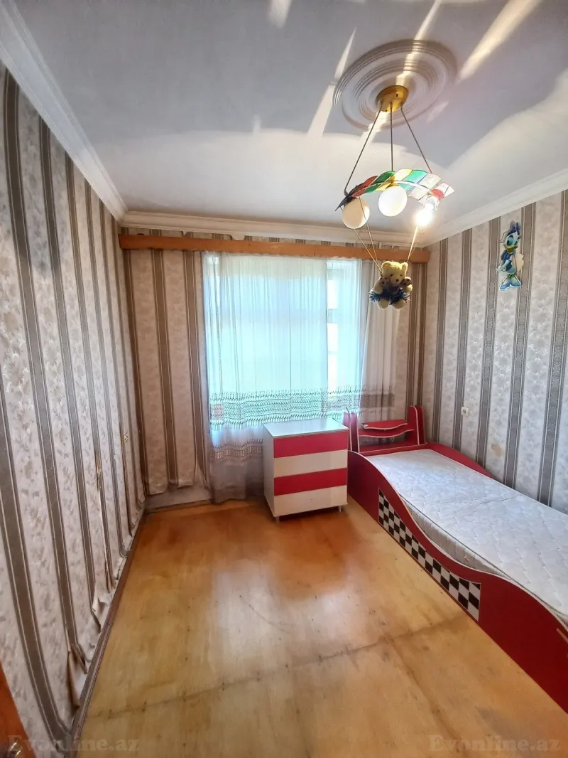 Satılır 4 otaqlı Mənzil Köhnə tikili 110 m² Xalqlar Dostluğu m. - şəkil 7