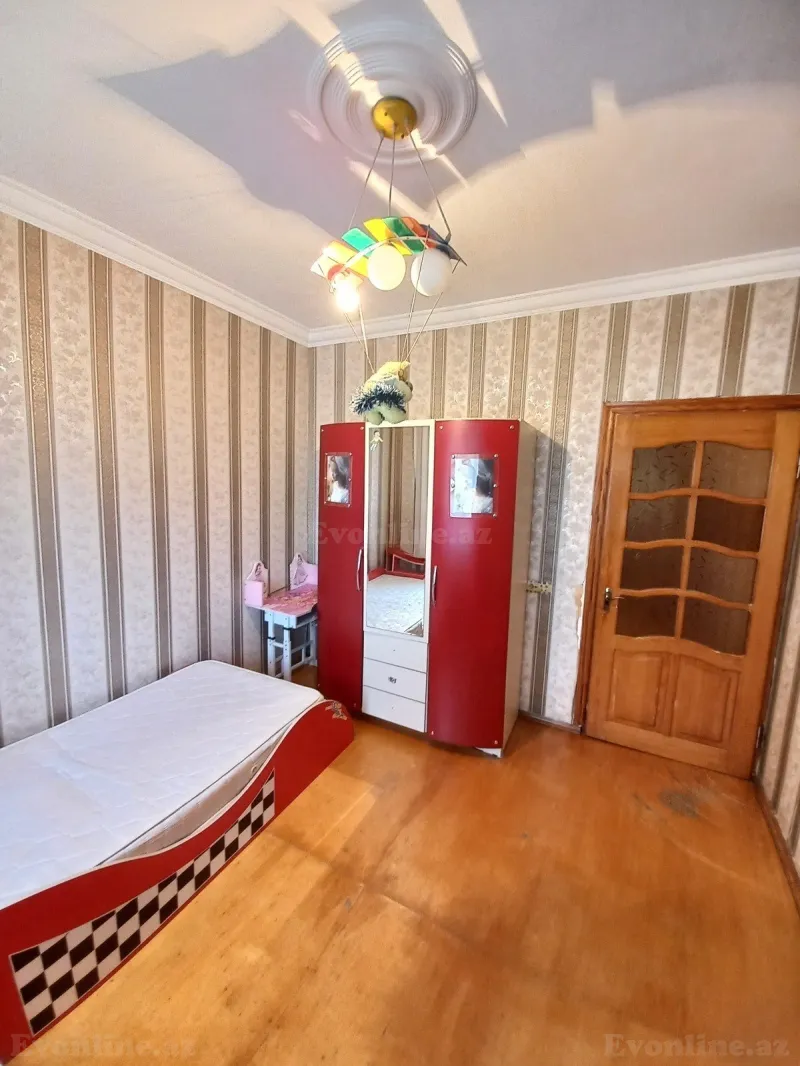 Satılır 4 otaqlı Mənzil Köhnə tikili 110 m² Xalqlar Dostluğu m. - şəkil 9