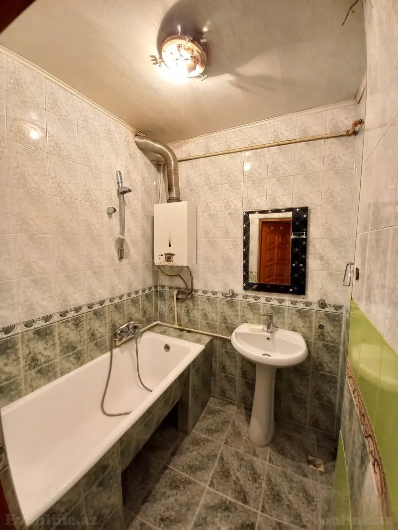 Satılır 4 otaqlı Mənzil Köhnə tikili 110 m² Xalqlar Dostluğu m. - şəkil 16