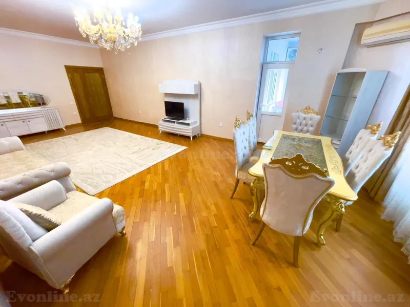 3 otaqlı Mənzil 162 m² Xətai r. Satılır