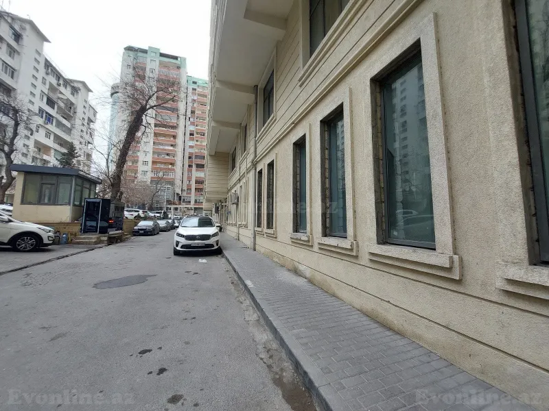 Satılır 2 otaqlı Mənzil Yeni tikili 118 m² Nərimanov r. - şəkil 2