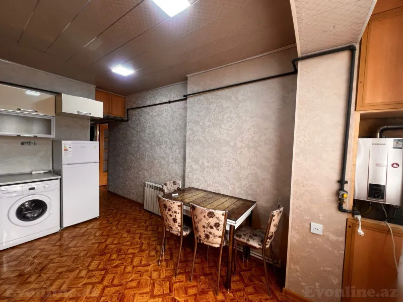 Satılır 2 otaqlı Mənzil Köhnə tikili 70 m² İnşaatçılar m. - şəkil 9