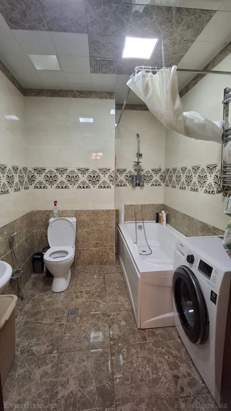 Satılır 3 otaqlı Mənzil Yeni tikili 130 m² Azadlıq prospekti m. - şəkil 4