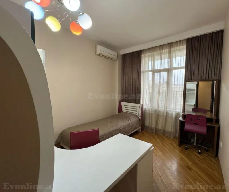 Satılır 3 otaqlı Mənzil Yeni tikili 148 m² Həzi Aslanov m. - şəkil 9
