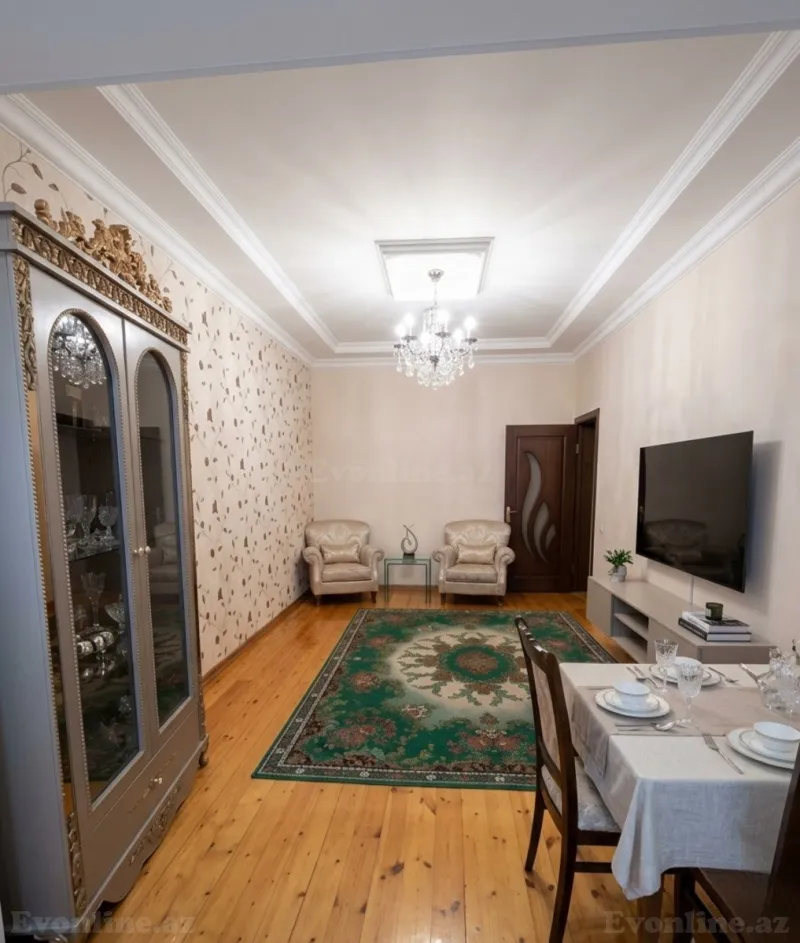 Satılır 5 otaqlı Mənzil Köhnə tikili 120 m² Həzi Aslanov m.