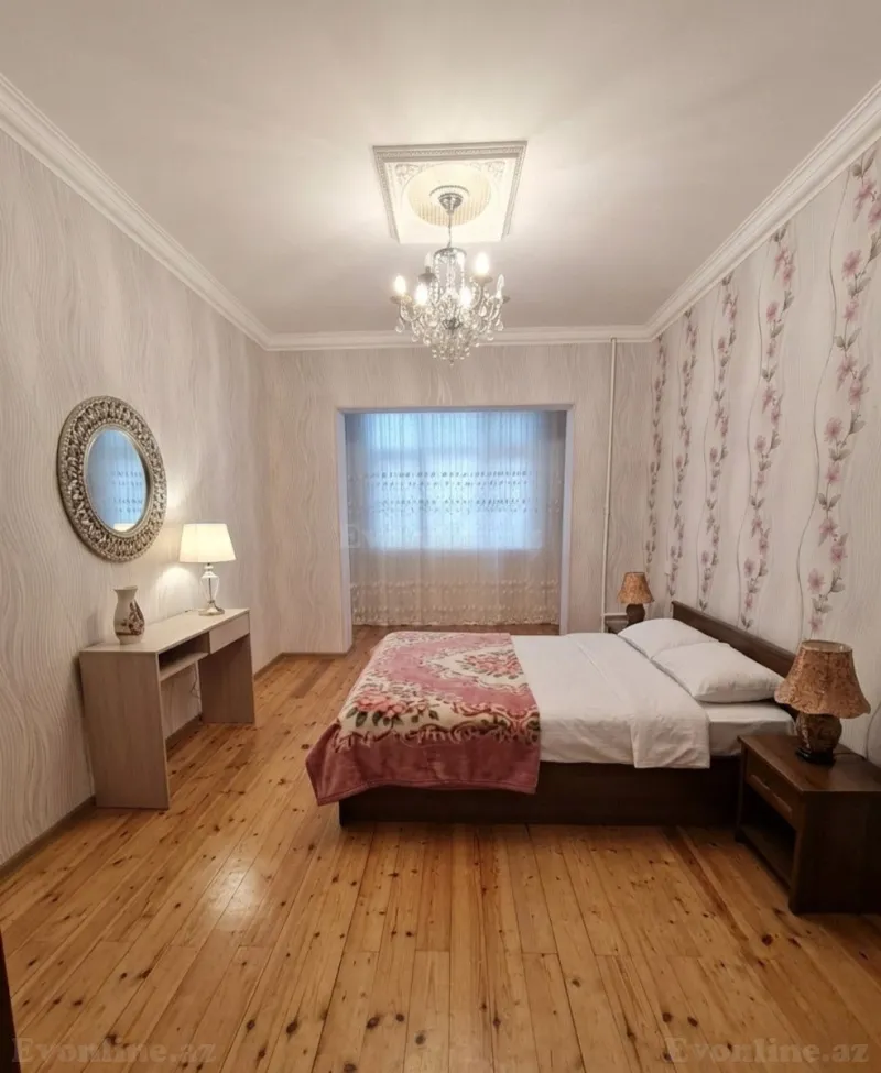 Satılır 5 otaqlı Mənzil Köhnə tikili 120 m² Həzi Aslanov m. - şəkil 2