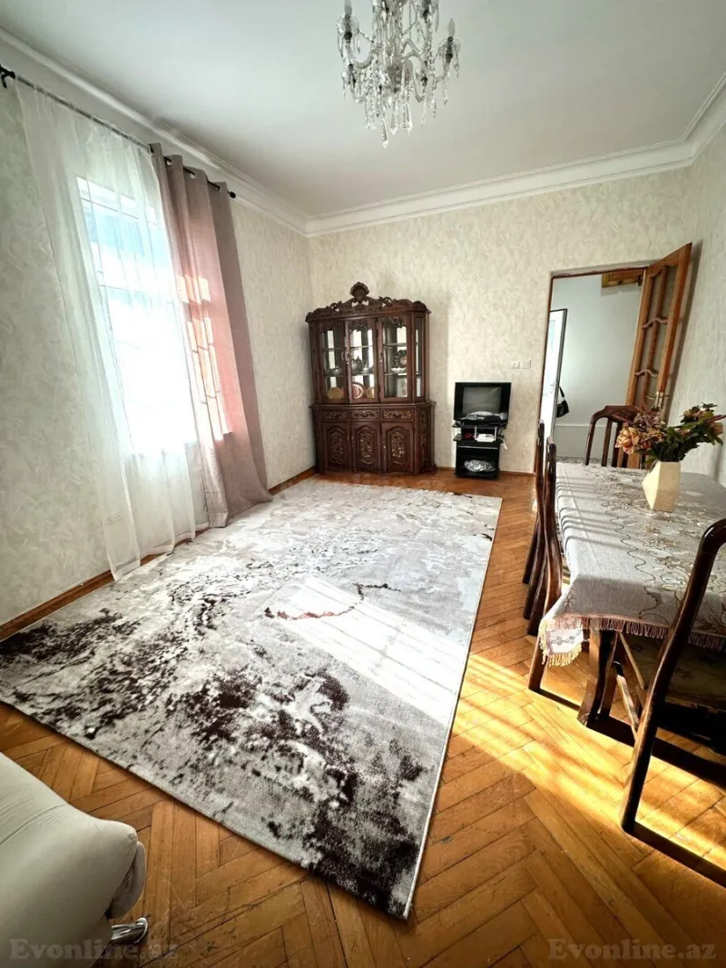 Kirayə verilir 2 otaqlı Mənzil Köhnə tikili 70 m² Xətai r. - şəkil 3