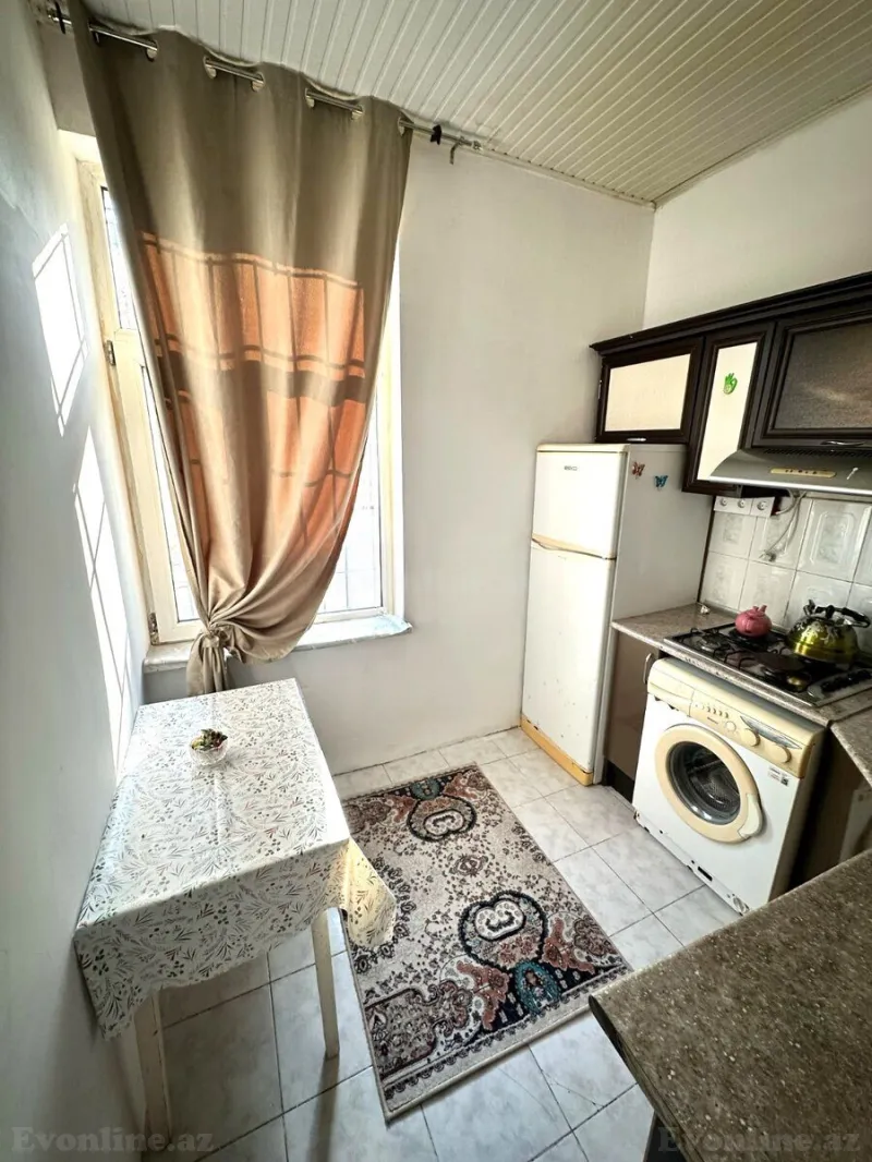 Kirayə verilir 2 otaqlı Mənzil Köhnə tikili 70 m² Xətai r. - şəkil 5