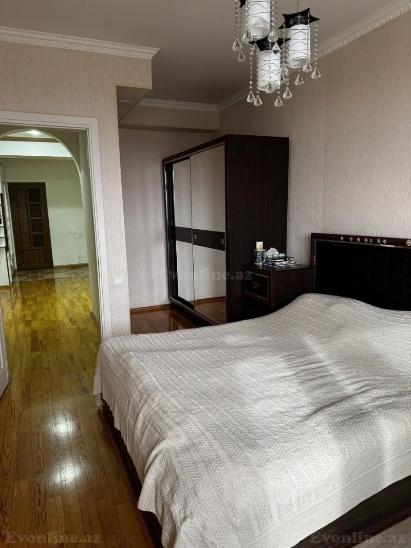 Satılır 4 otaqlı Mənzil Yeni tikili 131 m² Elmlər Akademiyası m. - şəkil 9
