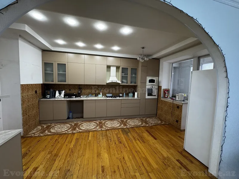 Satılır 4 otaqlı Mənzil Yeni tikili 131 m² Elmlər Akademiyası m. - şəkil 19