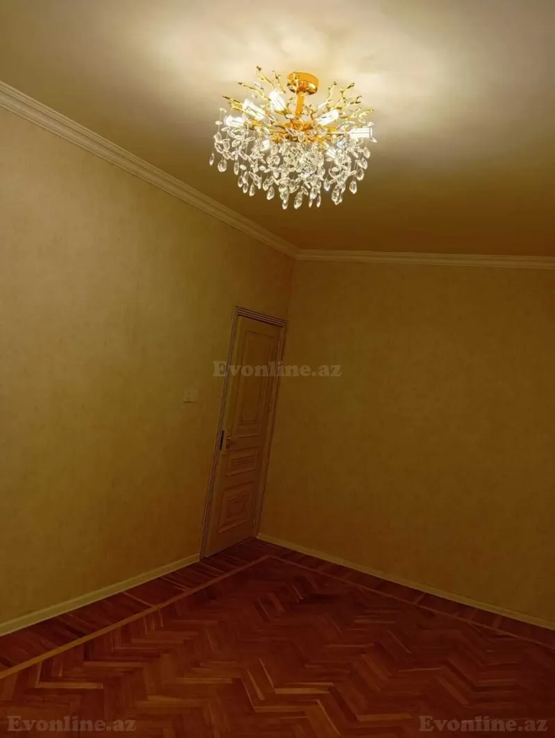 Satılır 2 otaqlı Mənzil Köhnə tikili 70 m² Memar Əcəmi m. - şəkil 2