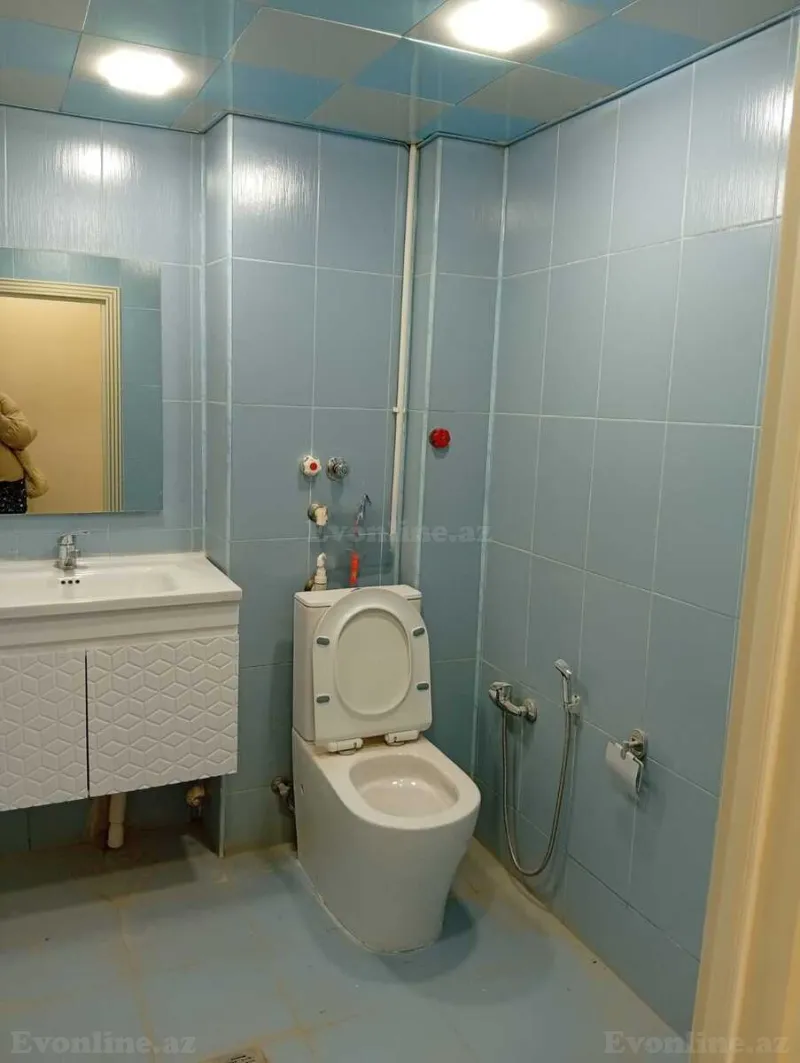 Satılır 2 otaqlı Mənzil Köhnə tikili 70 m² Memar Əcəmi m. - şəkil 8