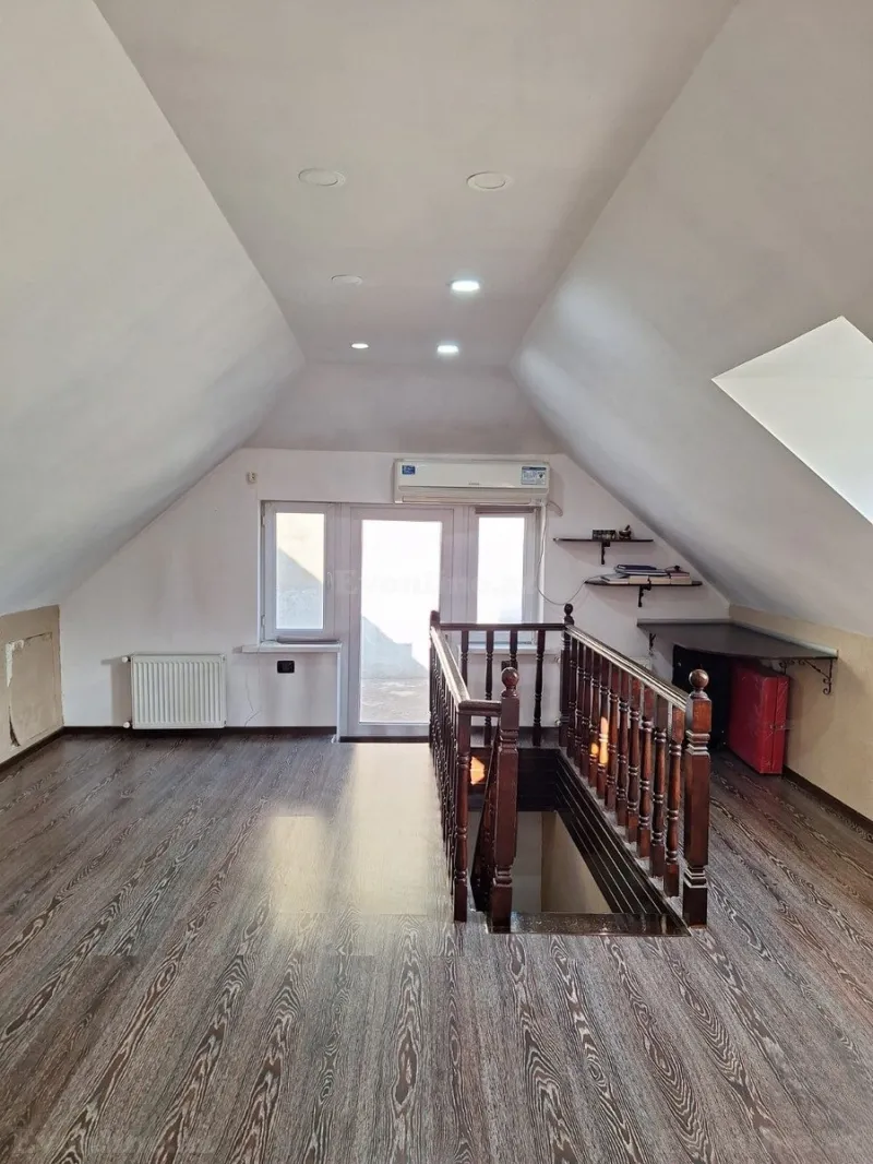 3 otaqlı Həyət evi 100 m² Bakıxanov Satılır
