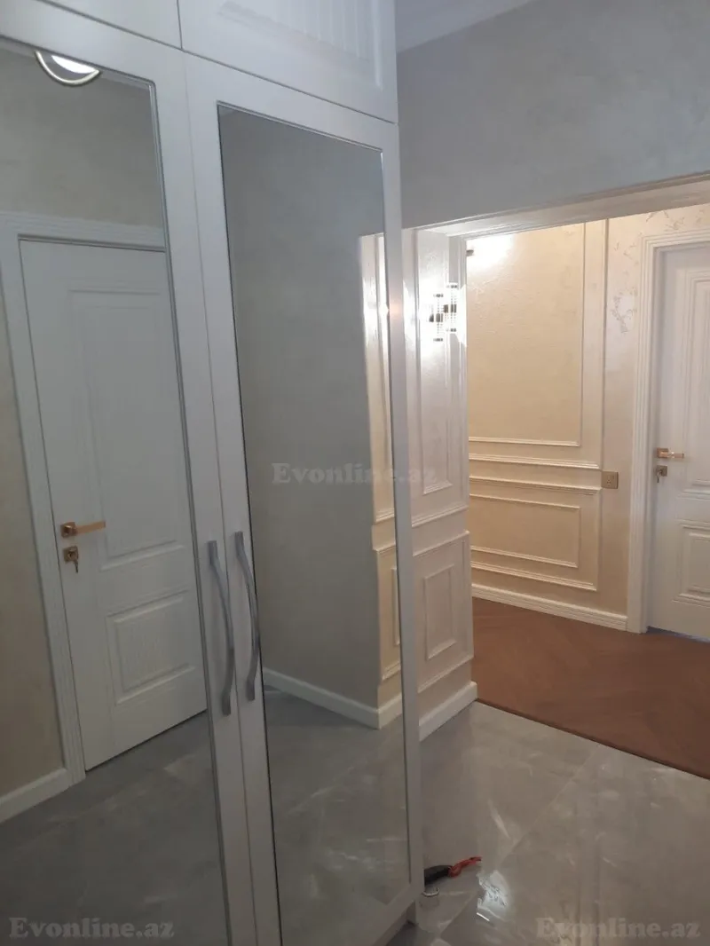 Satılır 3 otaqlı Mənzil Yeni tikili 95 m² Neftçilər m. - şəkil 9