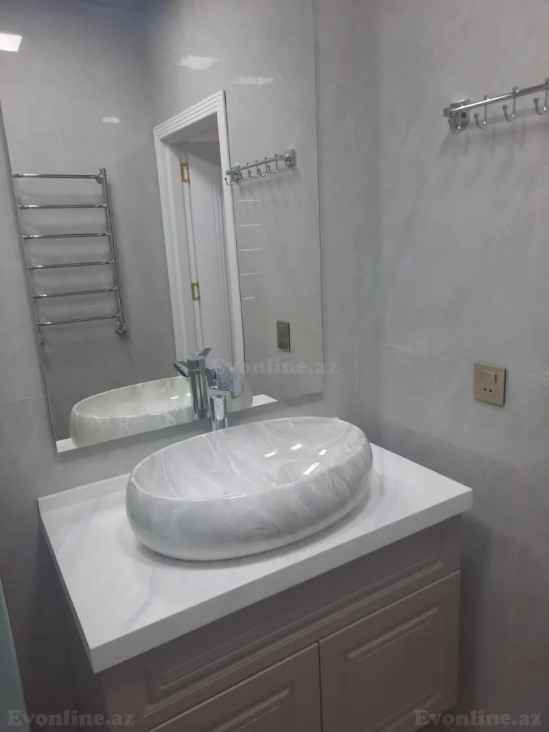 Satılır 3 otaqlı Mənzil Yeni tikili 95 m² Neftçilər m. - şəkil 11
